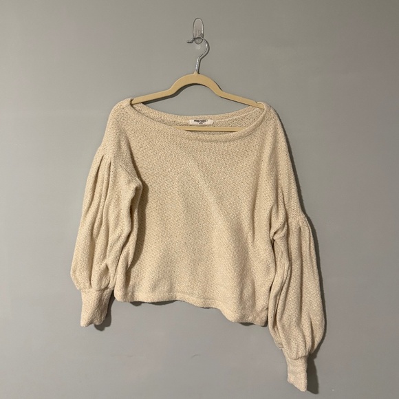 Project Social T Dita Chenille Off Shoulder Long Sleeve - Picture 3 of 8